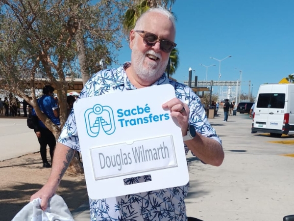 Foto de nuestros clientes disfrutando de su servicio de transporte en Punta Cana